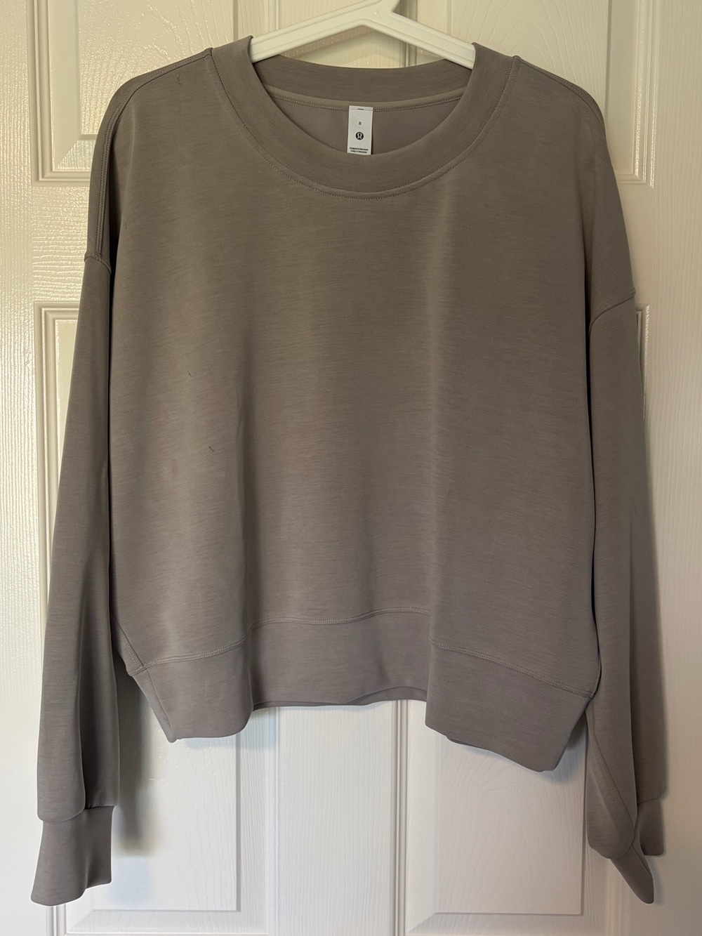 Lululemon softstreme crewneck - size 8
